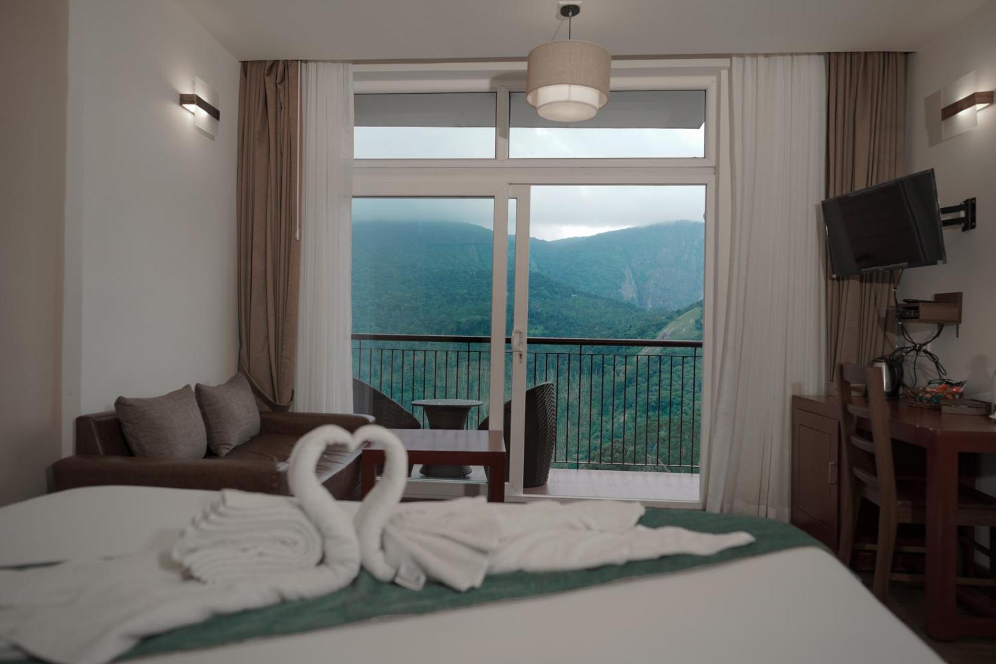 Shola Crown Resort - Munnar Chinnakanal Buitenkant foto